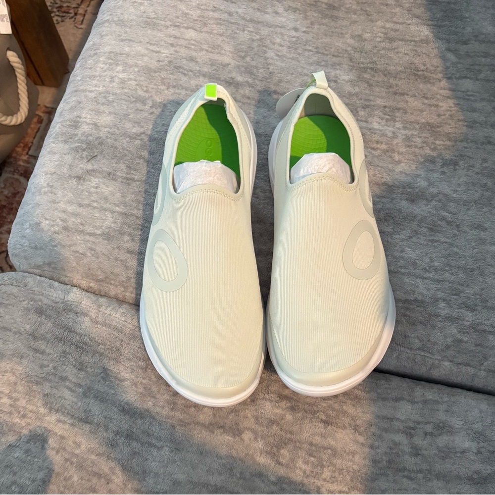 OOFOS Men's Athletic Shoes (white and mint green ish color)